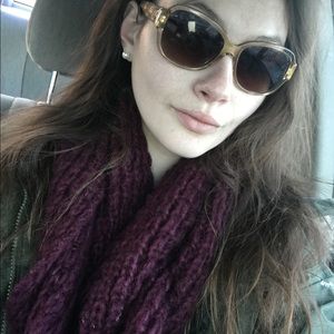 Meet your Posher, Mercy